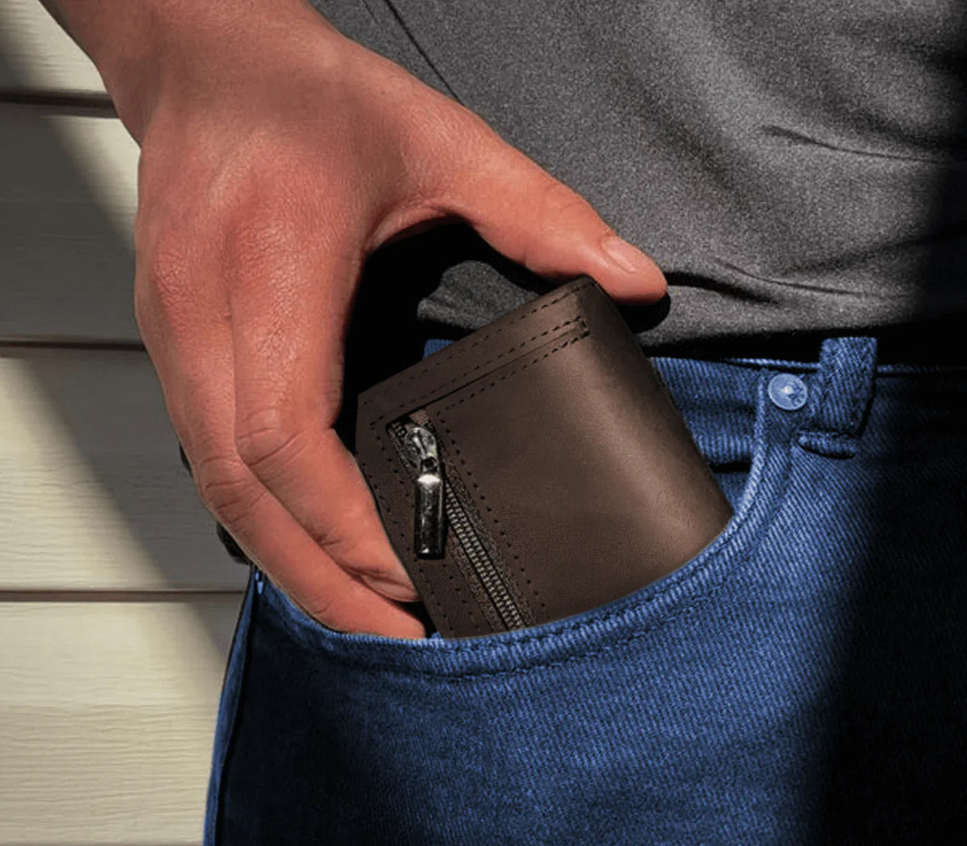 Wallet | Portefeuille en Cuir avec Locker & Saut